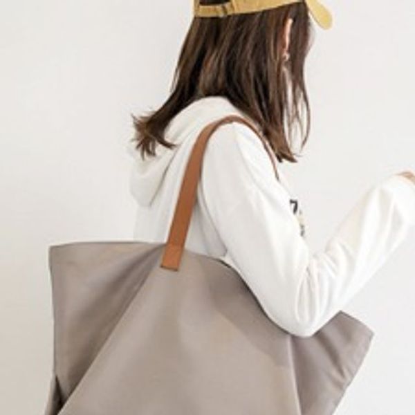 [하프클럽][에이치플러스몰] 여성용 숄더백 가방 부모님 기저귀 노트북 피크닉